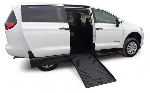 Chrysler Voyager Modified Minivan